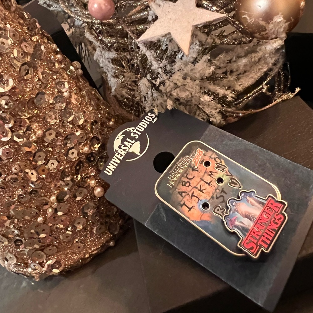 Stranger Things Light Up Pin Limited Edition RARE